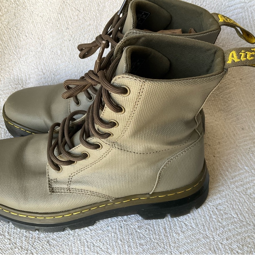 Dr. Martens green sage,Lace-Up Boots